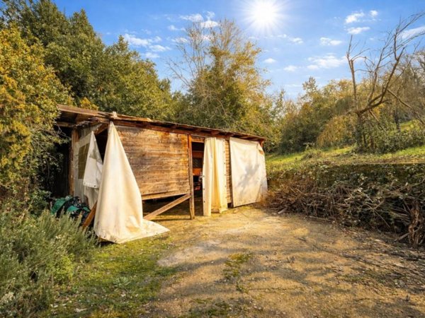 casa indipendente in vendita a Magliano Sabina