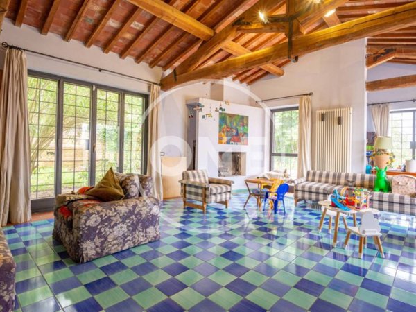 casa indipendente in vendita a Magliano Sabina