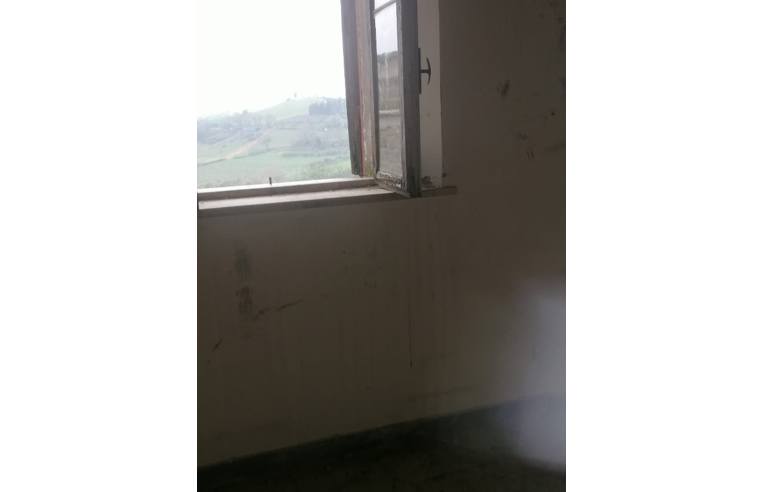 intera palazzina in vendita a Magliano Sabina