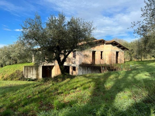casa indipendente in vendita a Magliano Sabina
