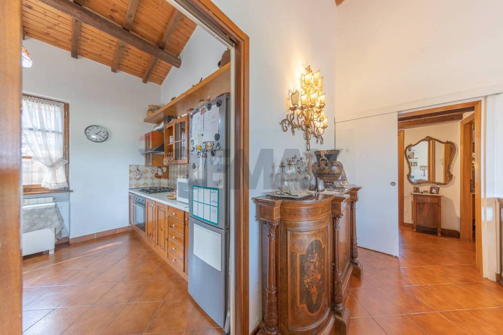 casa indipendente in vendita a Magliano Sabina