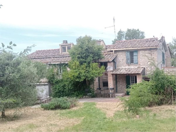 casale in vendita a Magliano Sabina