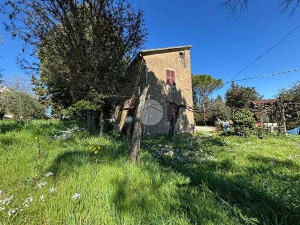 casa indipendente in vendita a Magliano Sabina in zona Foglia