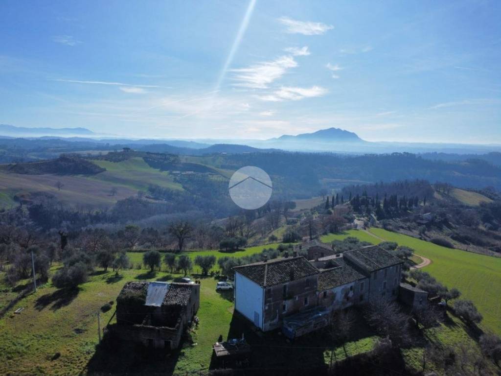 casa indipendente in vendita a Magliano Sabina in zona Foglia