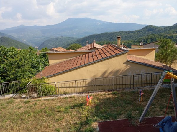casa indipendente in vendita a Micigliano