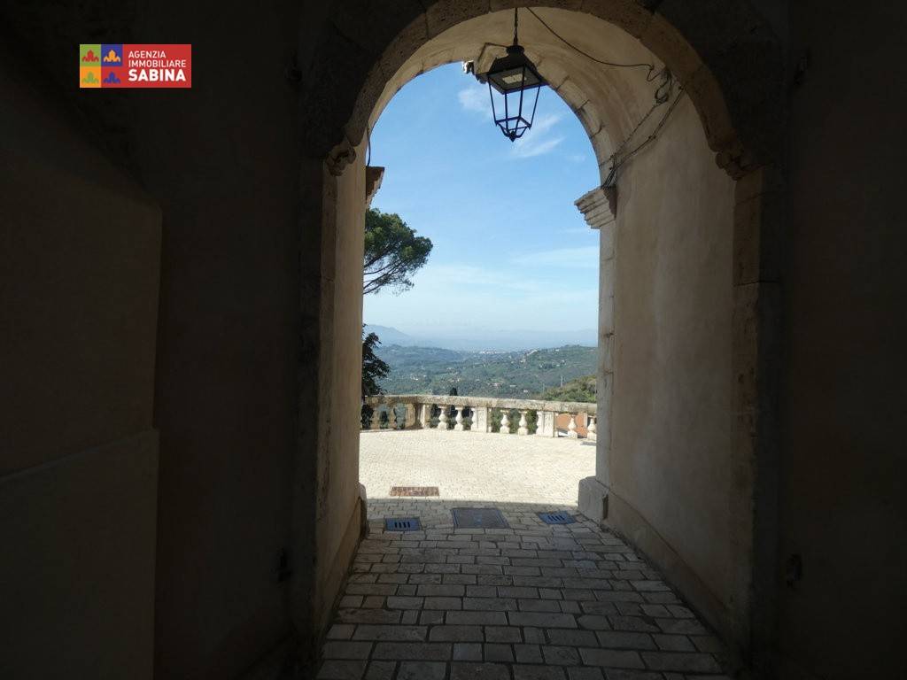 appartamento in vendita a Mompeo