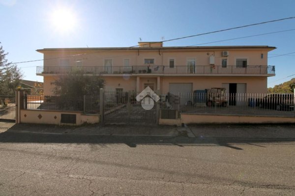 appartamento in vendita a Mompeo
