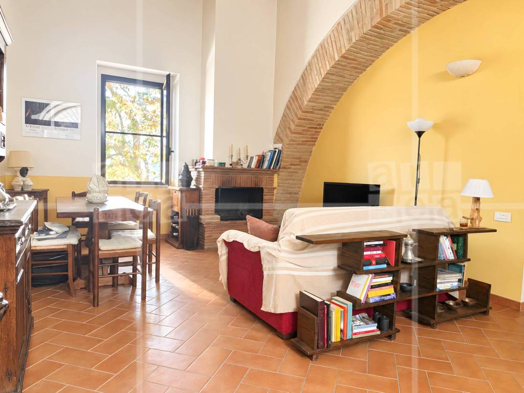 appartamento in vendita a Mompeo