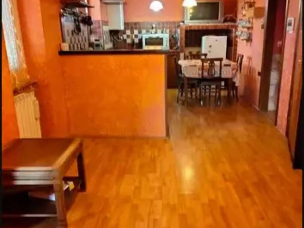 appartamento in vendita a Montasola