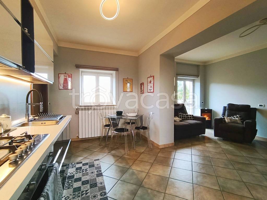 appartamento in vendita a Montebuono