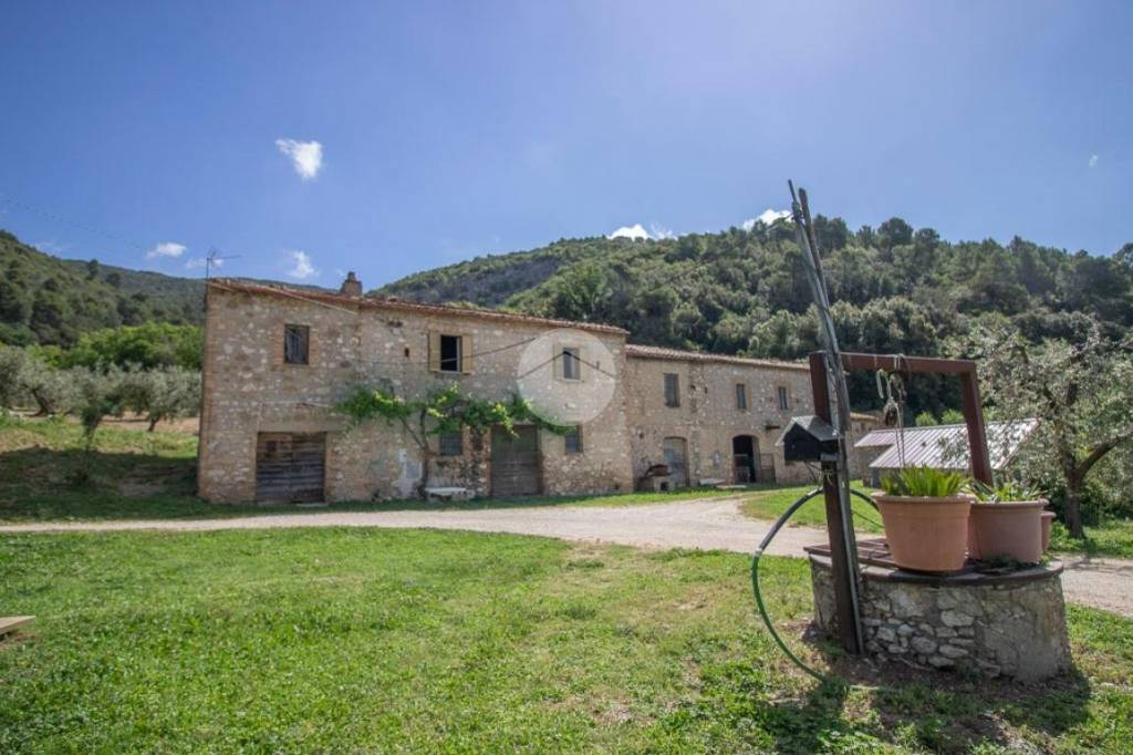 appartamento in vendita a Montebuono in zona Sant'Andrea