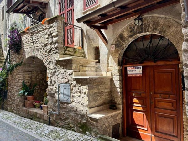 appartamento in vendita a Montebuono