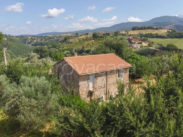 casa indipendente in vendita a Montebuono