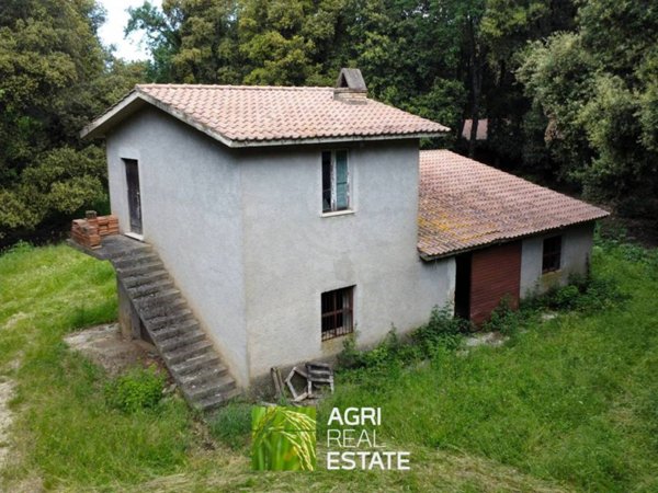 casa indipendente in vendita a Montebuono