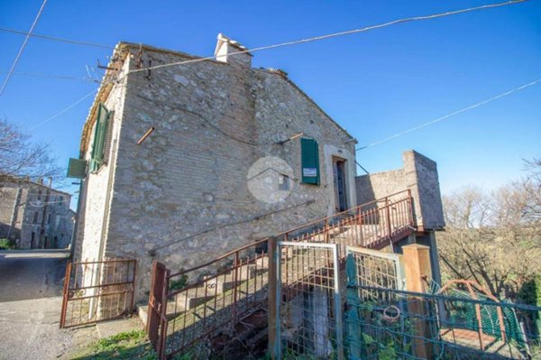 casa indipendente in vendita a Montebuono in zona Sant'Andrea