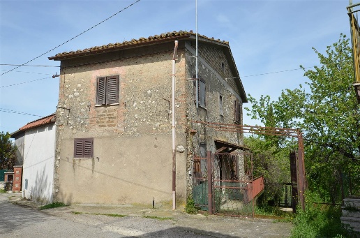 casa indipendente in vendita a Montebuono in zona Sant'Andrea