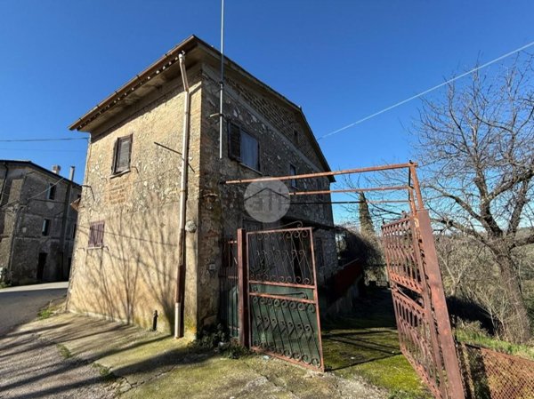 casa indipendente in vendita a Montebuono in zona Sant'Andrea