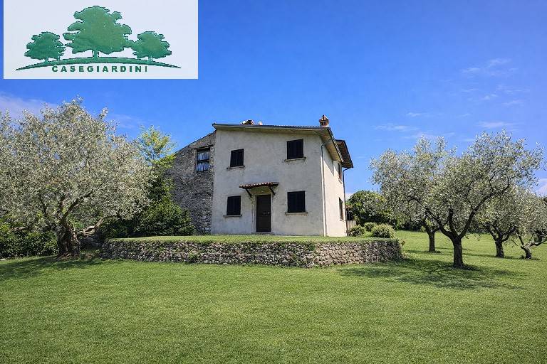 casa indipendente in vendita a Monteleone Sabino