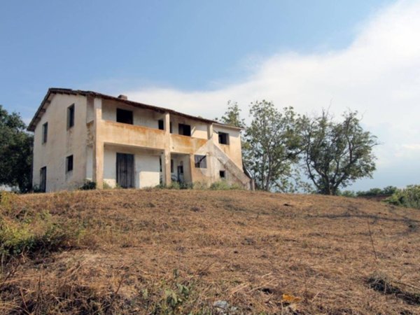 casa indipendente in vendita a Montopoli di Sabina