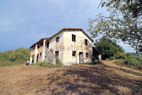 casa indipendente in vendita a Montopoli di Sabina