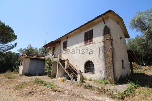 casa indipendente in vendita a Montopoli di Sabina in zona Bocchignano