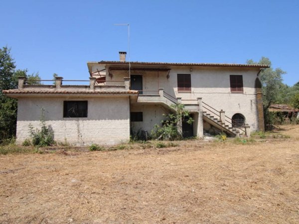 casa indipendente in vendita a Montopoli di Sabina in zona Bocchignano