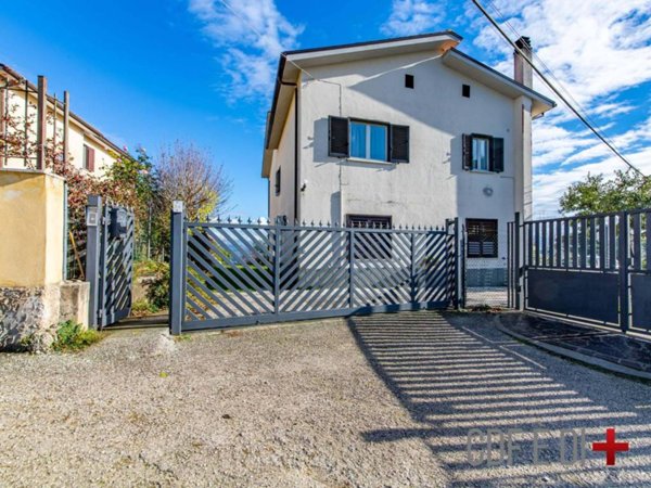 appartamento in vendita a Montopoli di Sabina in zona Granari