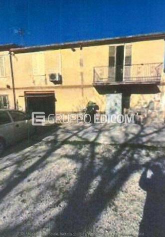 locale commerciale in vendita a Montopoli di Sabina