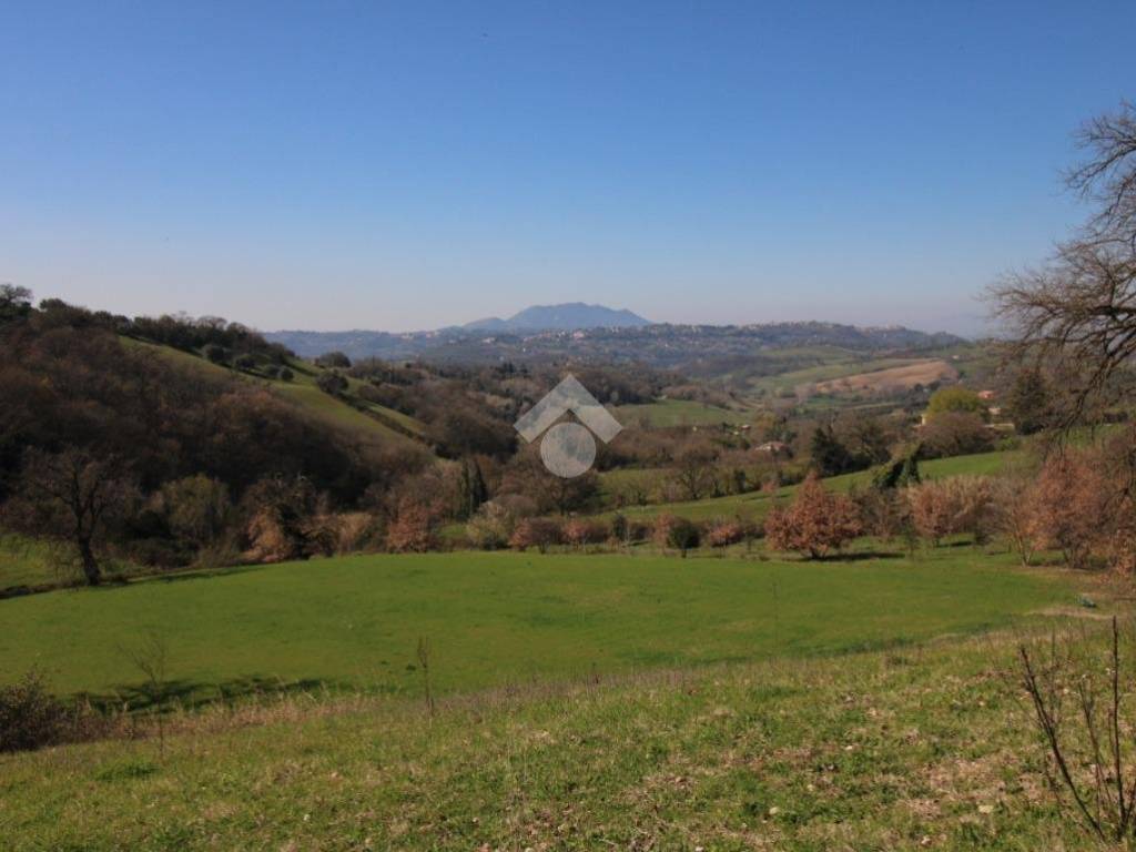 terreno agricolo in vendita a Montopoli di Sabina in zona Granari