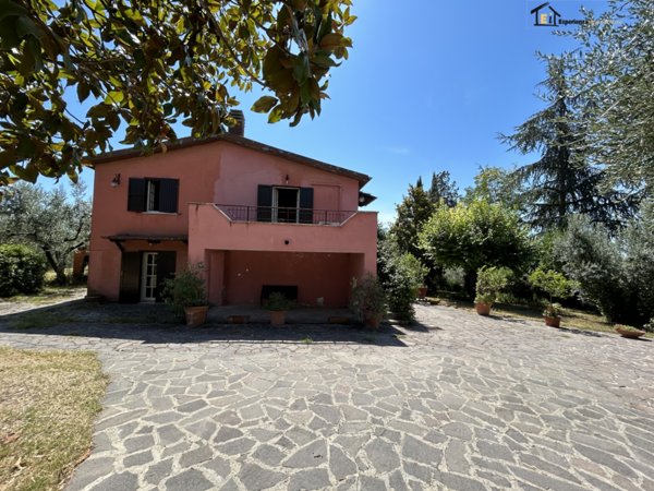 casa indipendente in vendita a Montopoli di Sabina