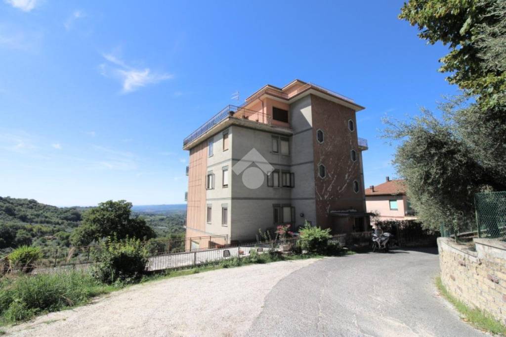 appartamento in vendita a Montopoli di Sabina