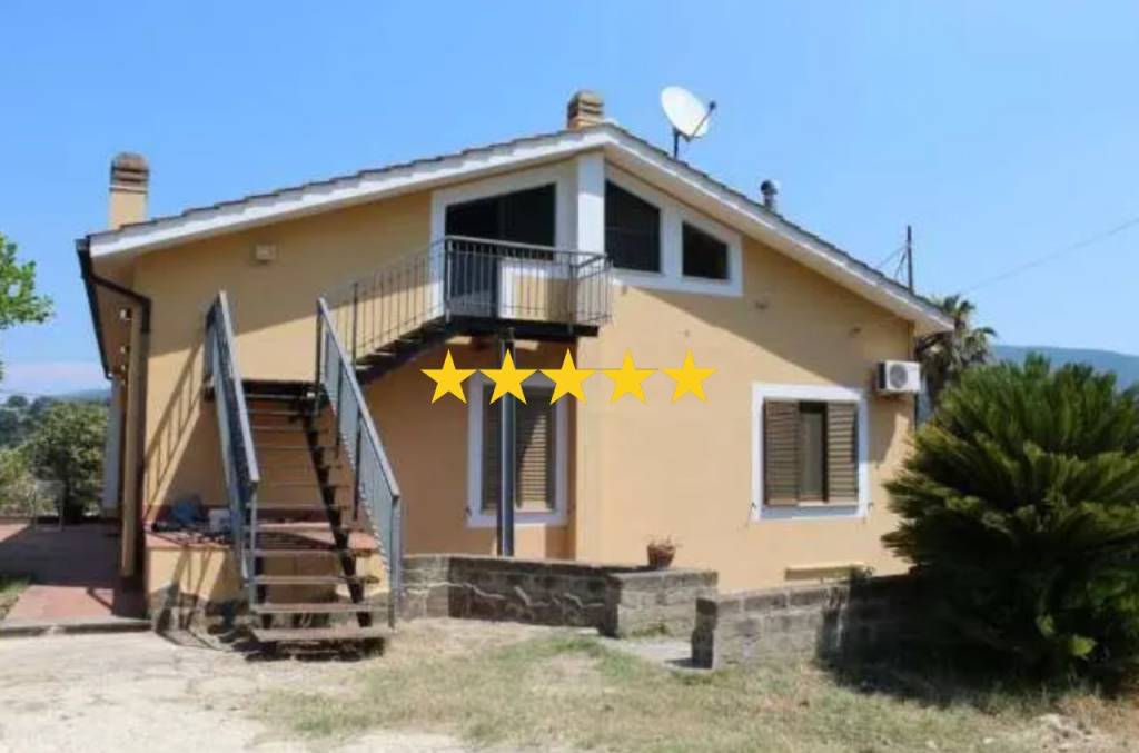 casa indipendente in vendita a Montopoli di Sabina in zona Ferruti