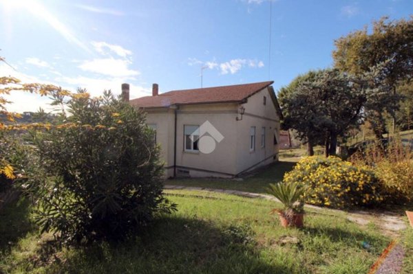 casa indipendente in vendita a Montopoli di Sabina