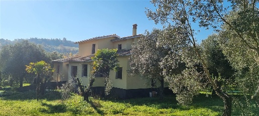 casa indipendente in vendita a Montopoli di Sabina