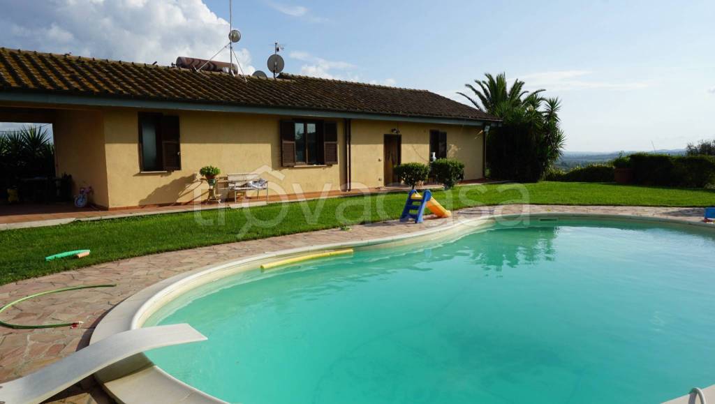 appartamento in vendita a Montopoli di Sabina in zona Ponte Sfondato