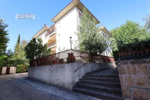 appartamento in vendita a Montopoli di Sabina in zona Ferruti
