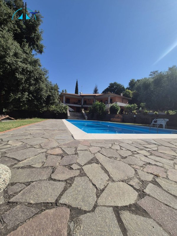 casa indipendente in vendita a Montopoli di Sabina