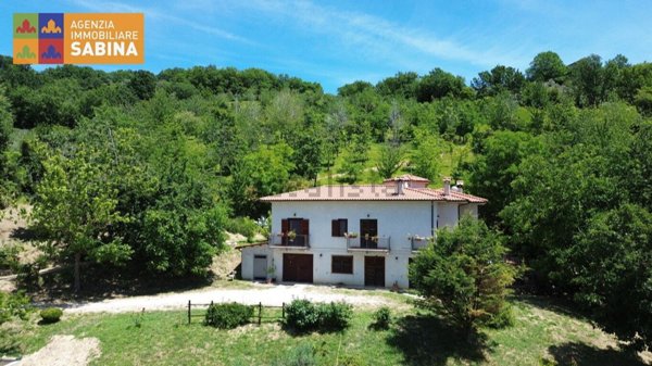 casa indipendente in vendita a Montopoli di Sabina in zona Bocchignano
