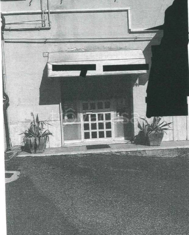 negozio in vendita a Montopoli di Sabina in zona Ferruti