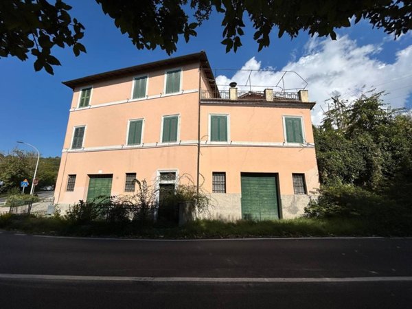 casale in vendita a Montopoli di Sabina