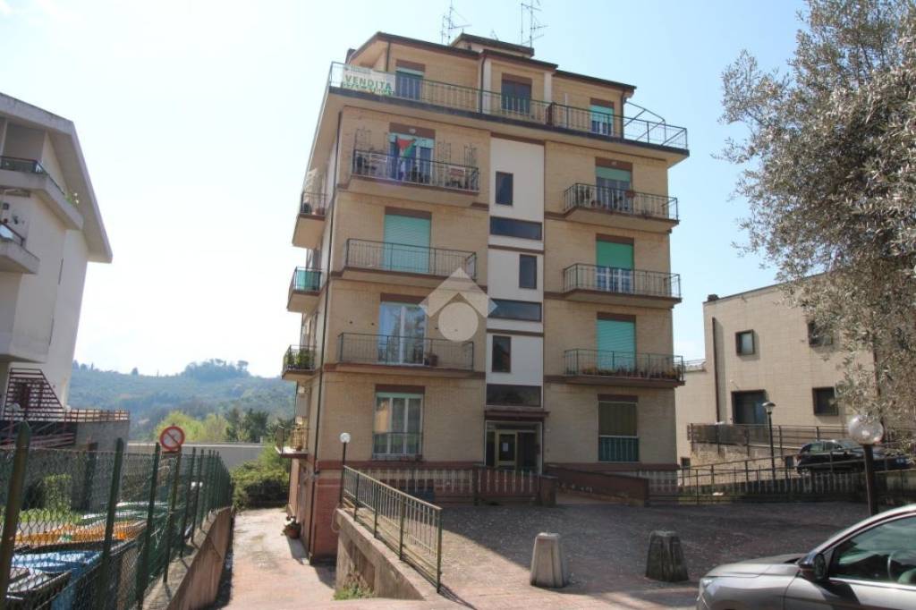 appartamento in vendita a Montopoli di Sabina in zona Ferruti