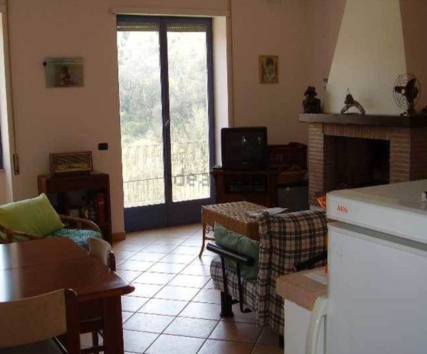 appartamento in vendita a Montopoli di Sabina in zona Bocchignano