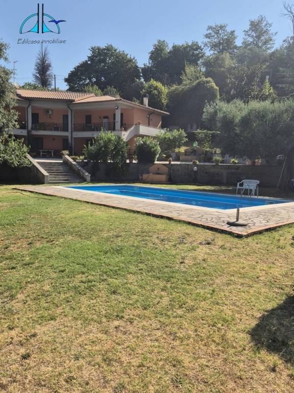 casa indipendente in vendita a Montopoli di Sabina in zona Granica di Montopoli