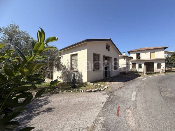 appartamento in vendita a Montopoli di Sabina in zona Ferruti