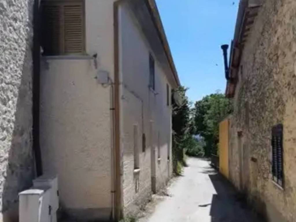casa indipendente in vendita a Morro Reatino