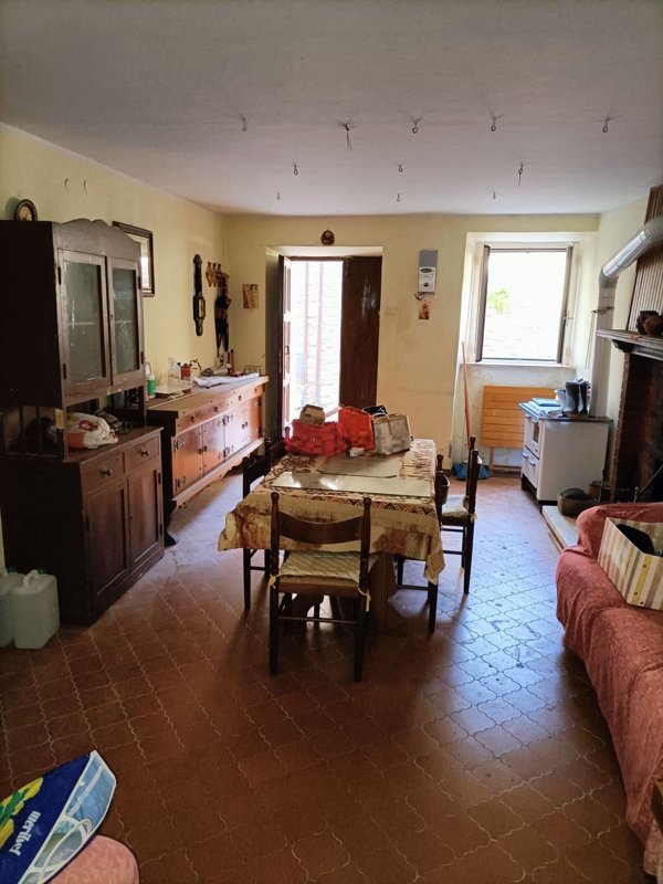 casa indipendente in vendita a Nespolo