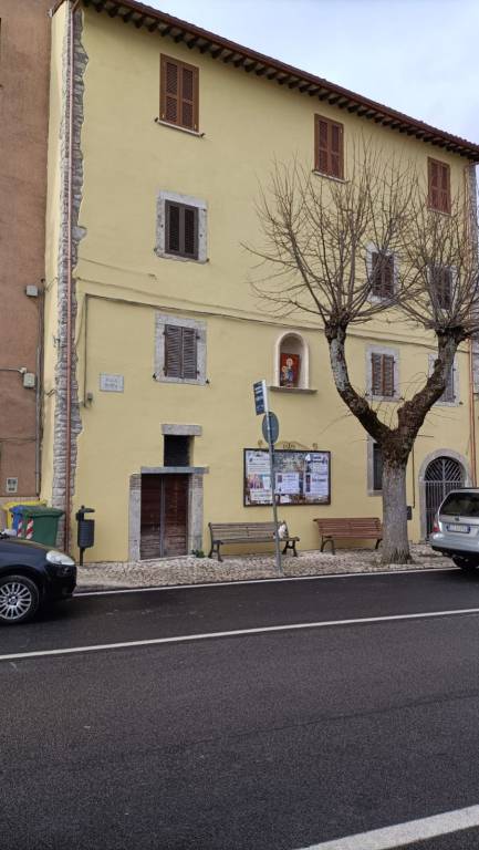 appartamento in vendita ad Orvinio
