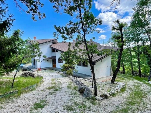 casa indipendente in vendita ad Orvinio