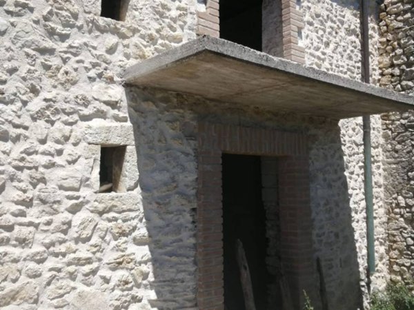 casa indipendente in vendita ad Orvinio