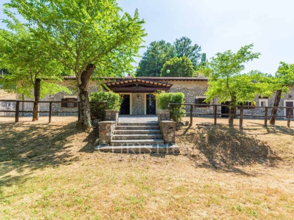 casa indipendente in vendita ad Orvinio